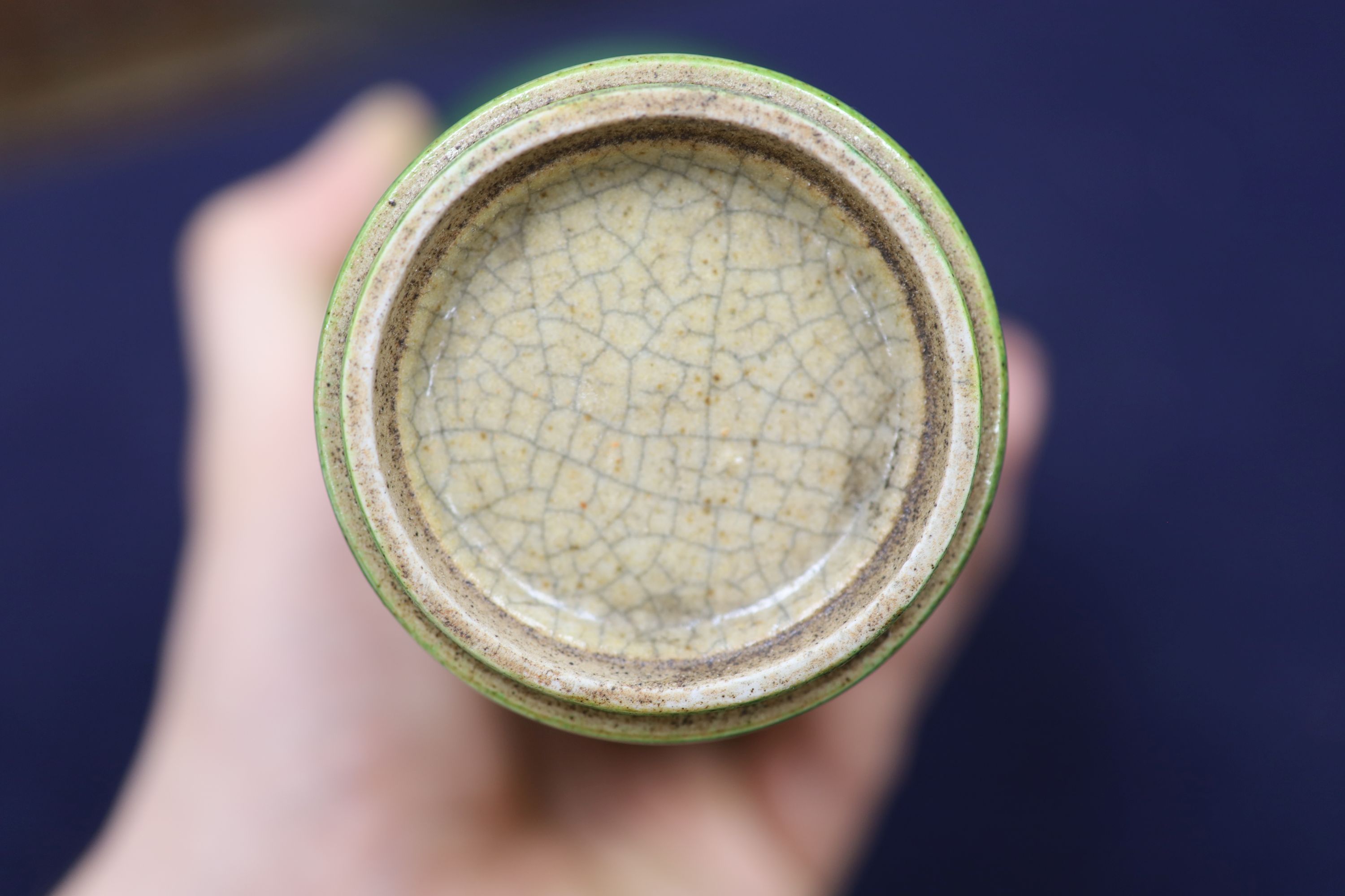 A Chinese green crackle glaze vase, height 23cm